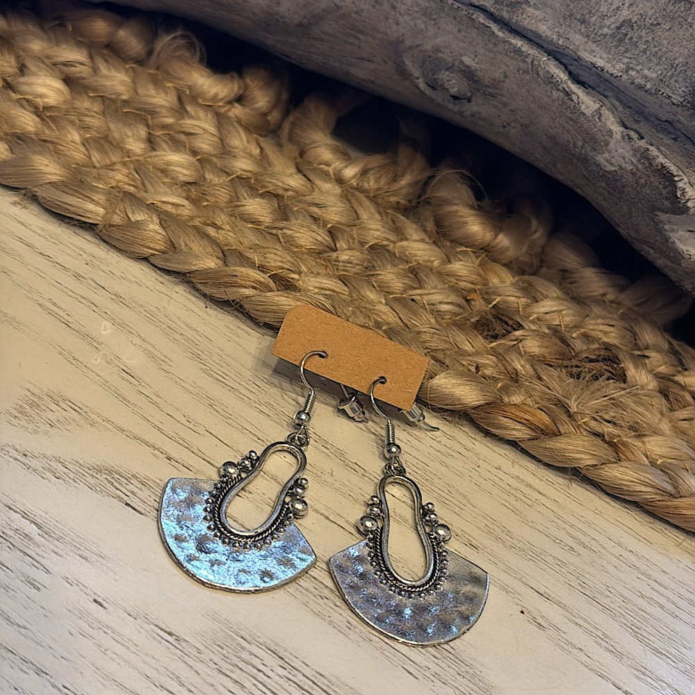 BOHO SILVER FASHION EARRINGS